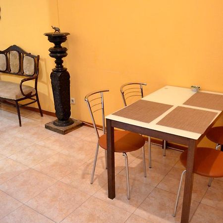 Chapayev Apartments Kiev Buitenkant foto