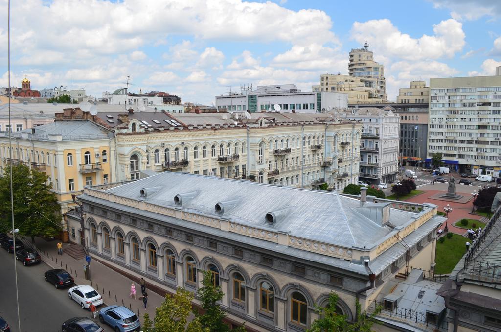 Chapayev Apartments Kiev Buitenkant foto