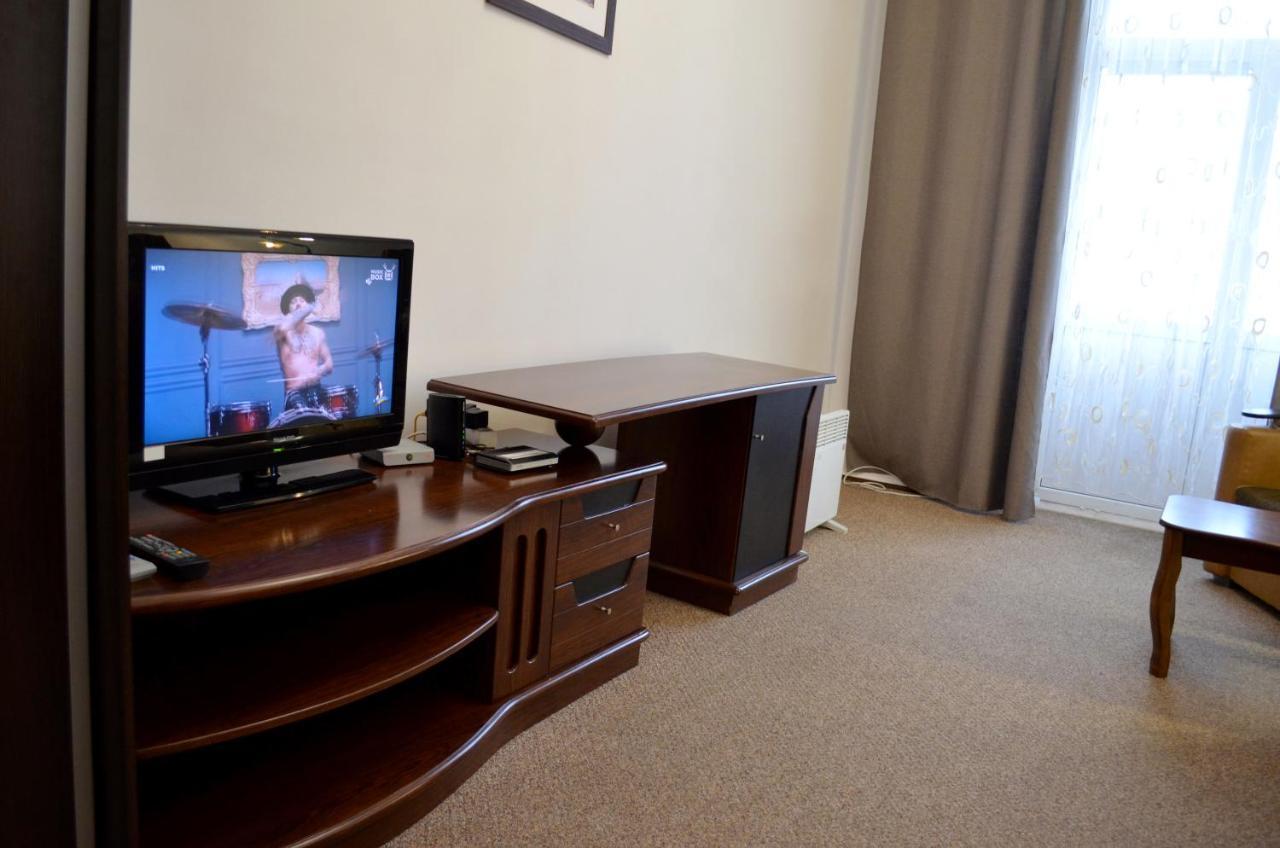 Chapayev Apartments Kiev Buitenkant foto