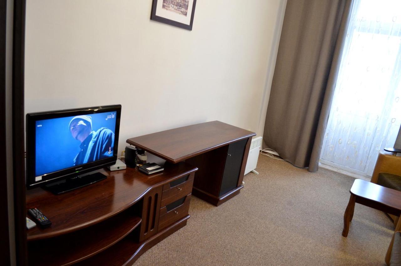 Chapayev Apartments Kiev Buitenkant foto